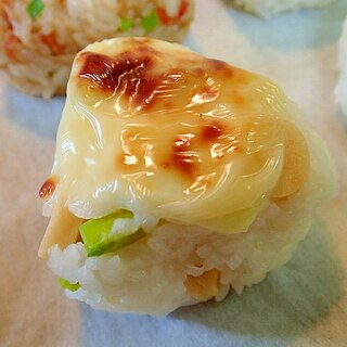 ＣＯで　アスパラとチーカマとチーズの焼きおにぎり